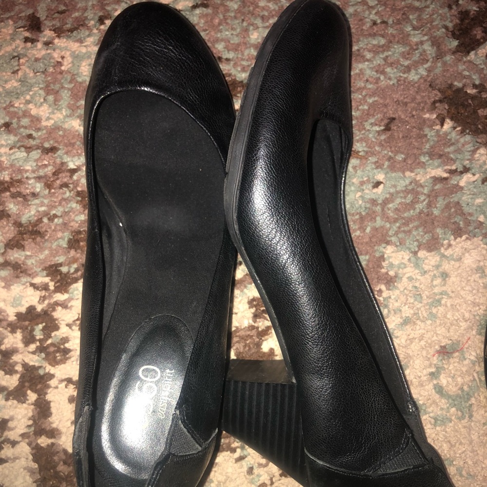NEW Easy Spirit Black Pump Heel Size 7